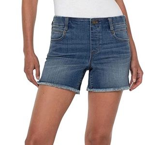 Liverpool Jeans Gia Pull On Denim Short size 12 Frayed Hem